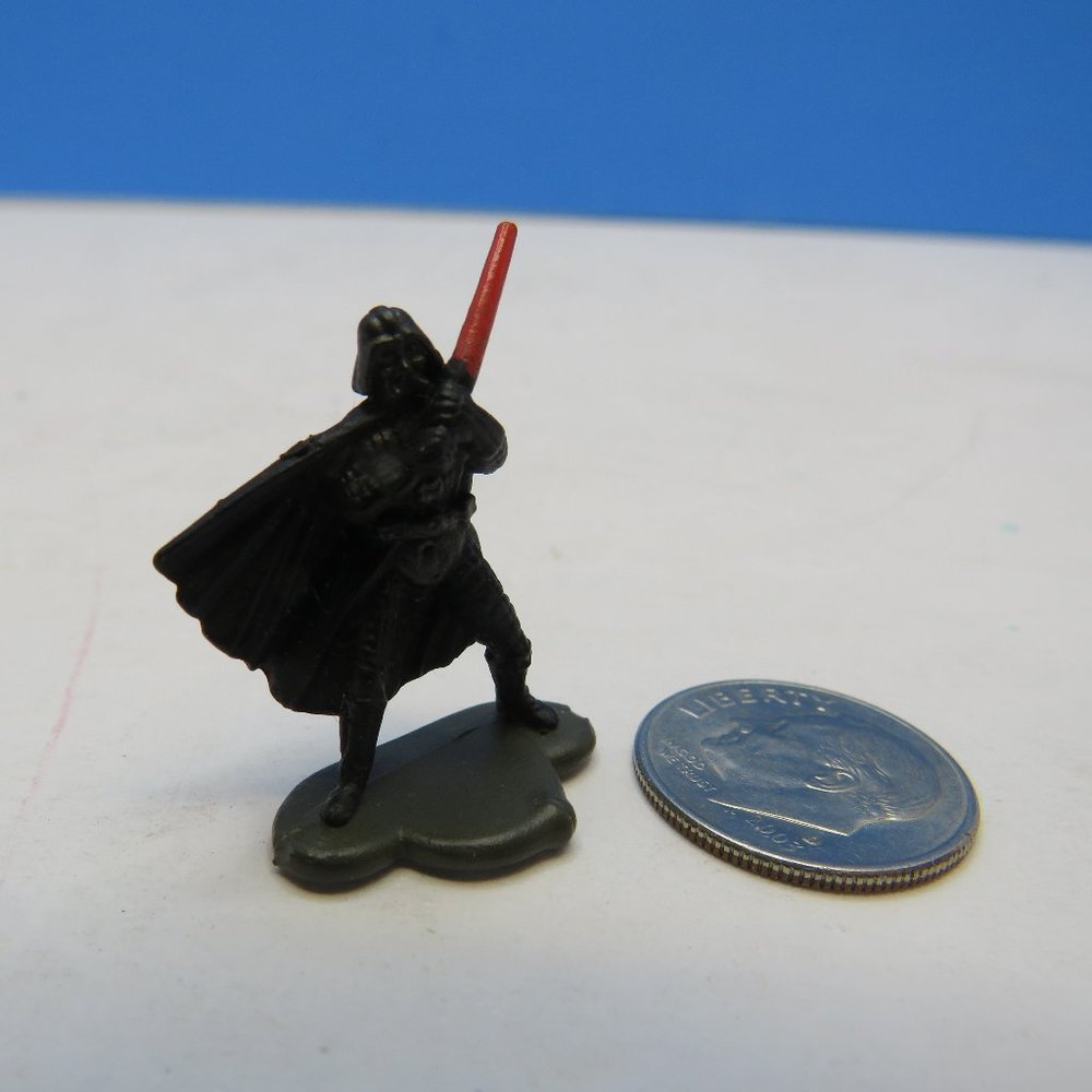 VTG Micro Machines Star Wars Lord Darth Vader 1" T.